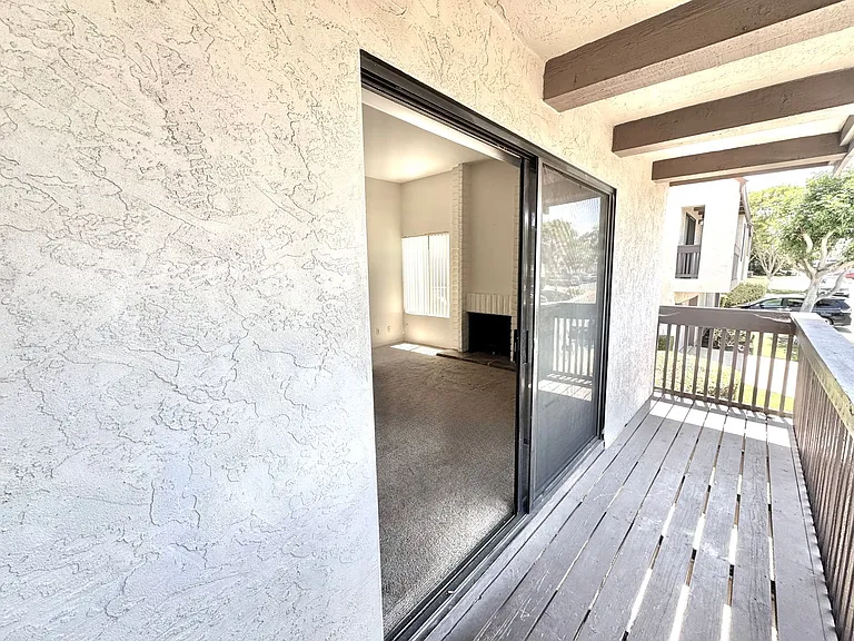 6664 Reservoir Ln — Photo 14