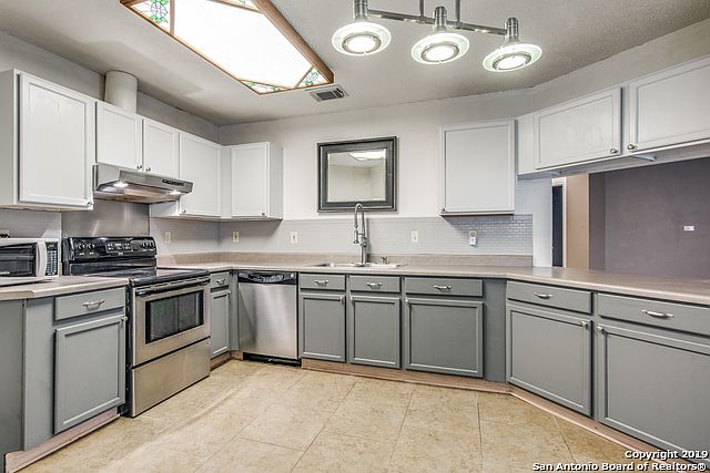 1st image of 11223 Sutton Pl