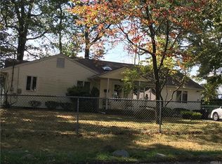 85 Grove St, Monsey, NY 10952
