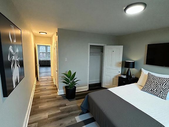 3rd image of 44-46 Runnemede Ave #5A