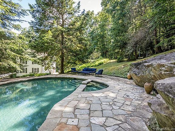 3rd image of 32 Wykeham Road