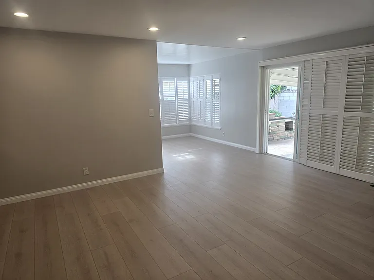 10651 Alderson Ave — Photo 21