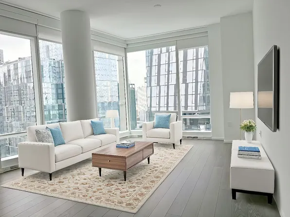 30 Riverside Blvd #23J, New York, NY 10069