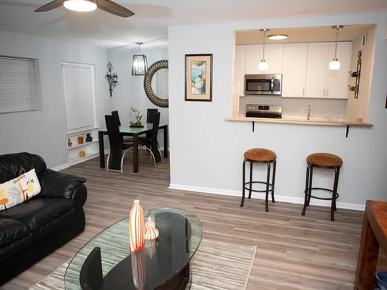 300 Bayou Blvd #106 — Photo 6
