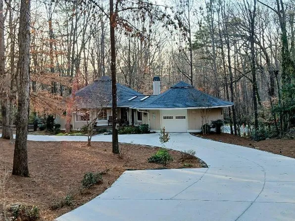 100 Silverbell Ct, Roswell, GA 30075