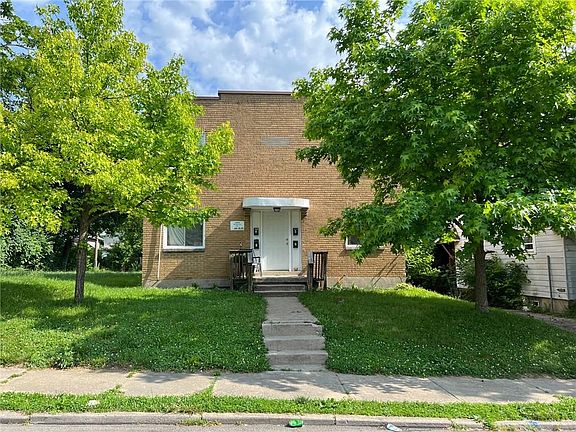 2nd image of 47 E Maplewood Ave