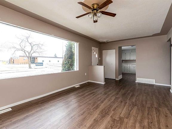 3rd image of 4801 E 42nd St