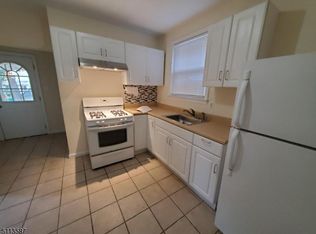 25 Stone St FLOOR 2, Plainfield, NJ 07060