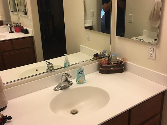 4th image of 4116 N Thurston Ln