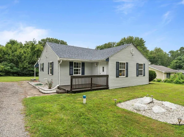 53960 Lawndale Ave, South Bend, IN 46628