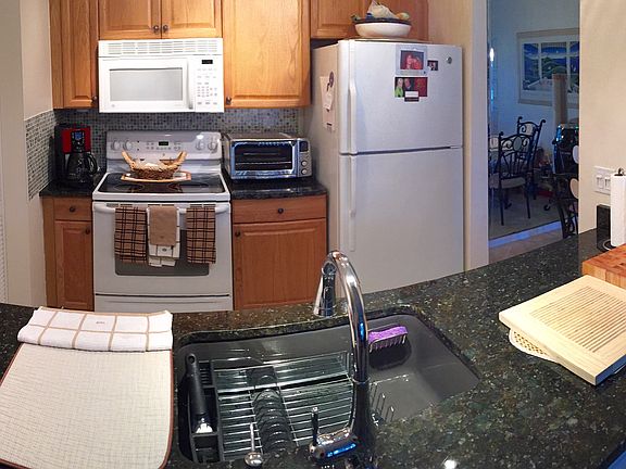 3rd image of 13771 Oneida Dr APT H1