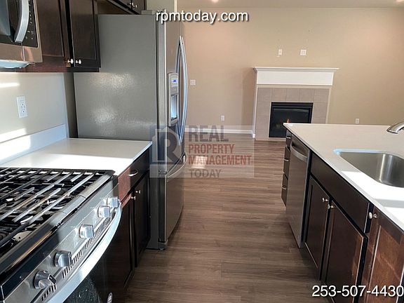 4th image of 4752 Deadwood St