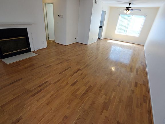 3rd image of 76 N Sierra Bonita Ave APT 3