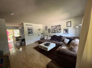 1457 Westview Dr, Coralville, IA 52241
