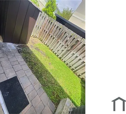 540 NE 5th Ln — Photo 18