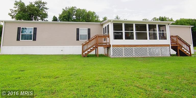 1st image of 221 Golf Dr