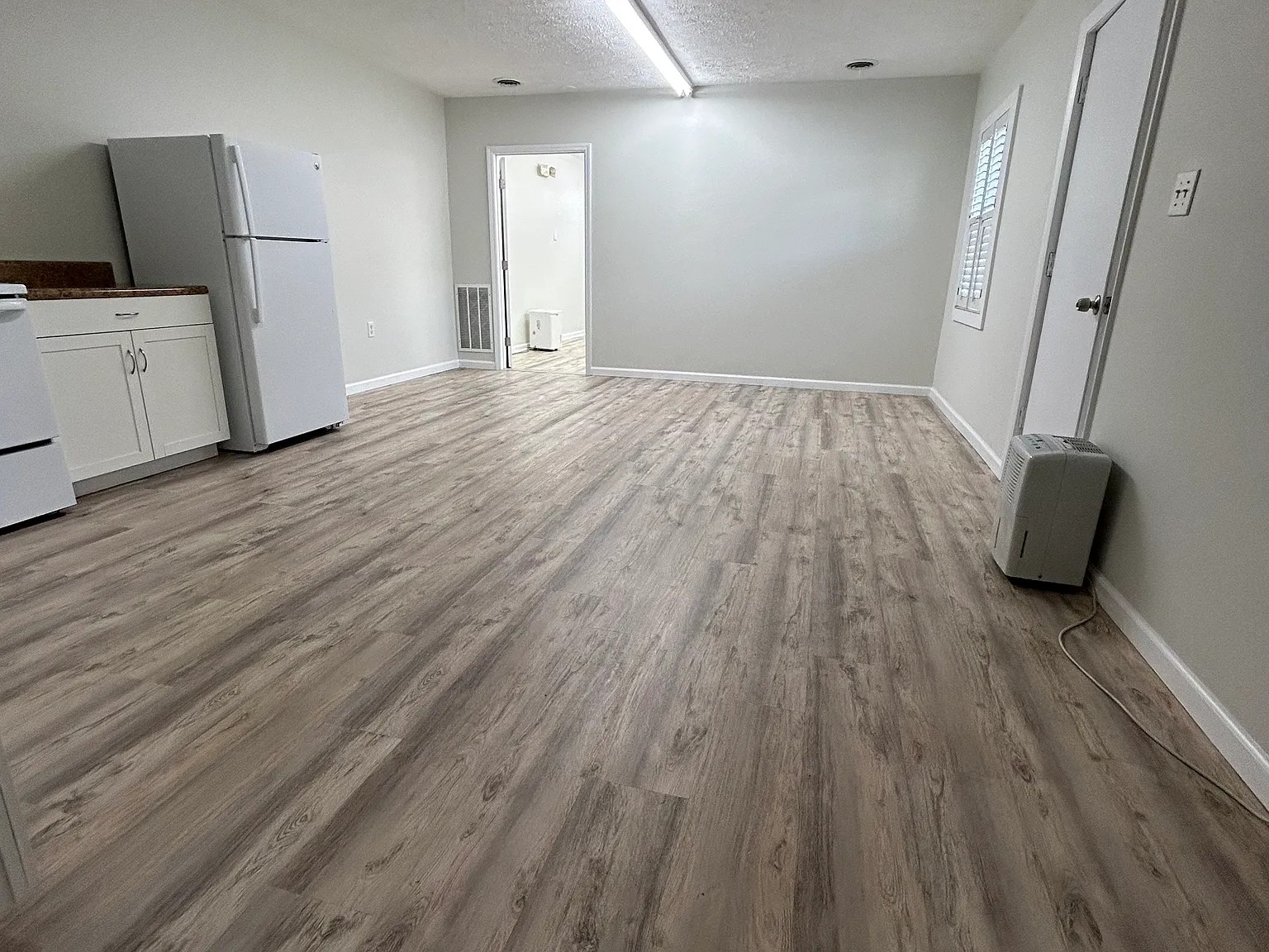 Studio, 700 sqft, $1,800 — Photo 4
