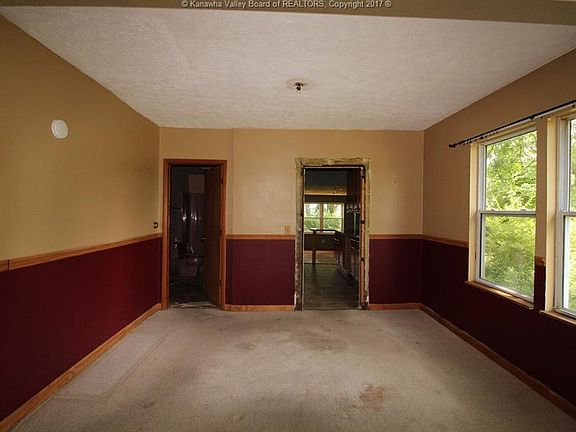3rd image of 704 Garvin Ave