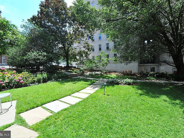 2022 Columbia Rd NW #511 — Photo 24