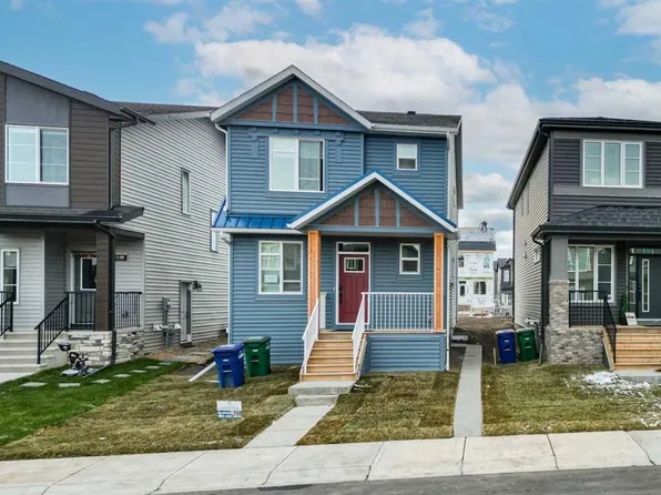 3222 N Chinook Winds Dr SW, Airdrie, AB T4B 5S8