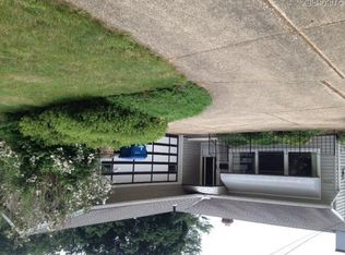 3658 W 230th St, North Olmsted, OH