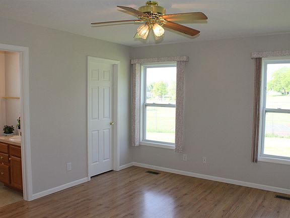 2nd image of 1514 Blue Heron Way