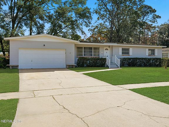 2nd image of 3725 CHEROKEE VILLA Lane