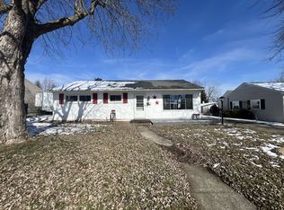 210 W Wharton Dr, Marion, IN 46952