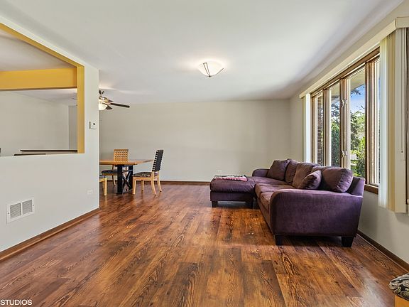 2nd image of 7337 W 153rd St #10