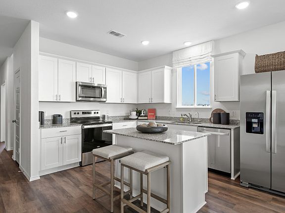 Eat-In Kitchen Island