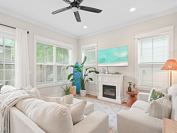 4th image of 230 Rearden Way