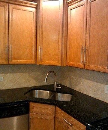 4th image of 3654 W Belle Plaine Ave Unit 203
