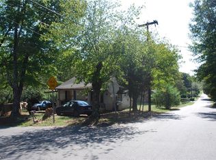 900 Cassell St, Winston Salem, NC 27107