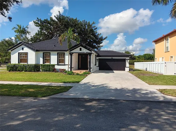12971 SW 200th Ter, Miami, FL 33177