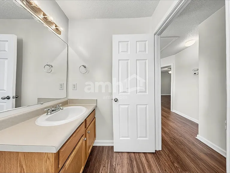 417 Magna Dr — Photo 13