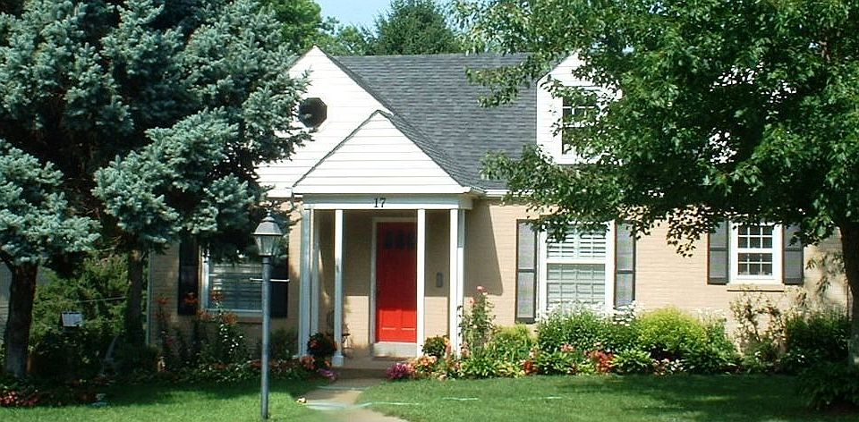 1st image of 17 Berry Wood Dr