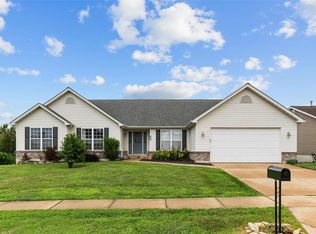 6011 Blake Thomas Dr, Wentzville, MO 63385