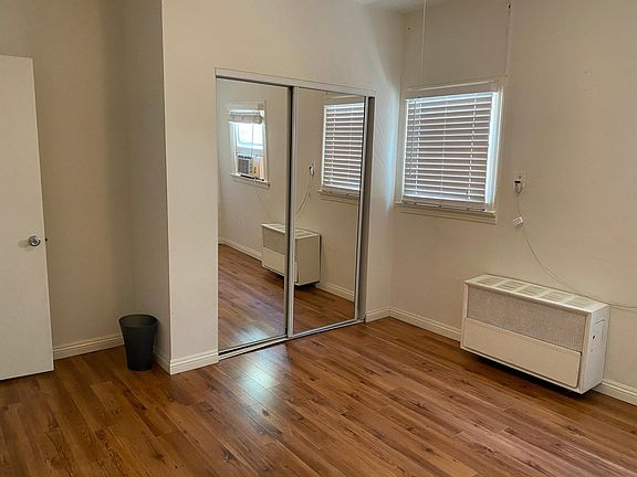 4th image of 1231 S Plymouth Blvd APT 101