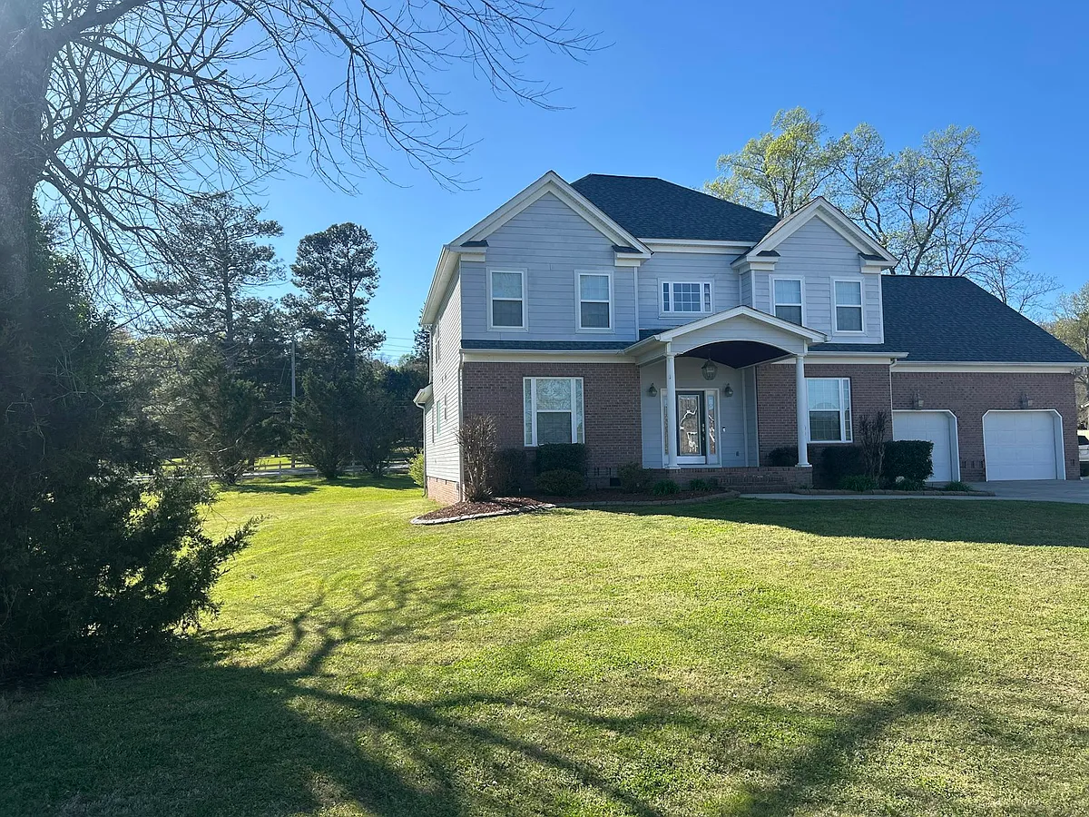 Building Photo - 395 Arbor Woods Cir