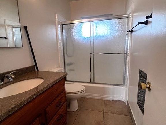5th image of 1025 Winchester Ave #3