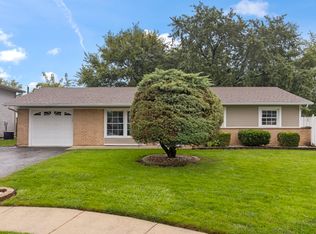 7795 Sherwood Cir S, Hanover Park, IL 60133
