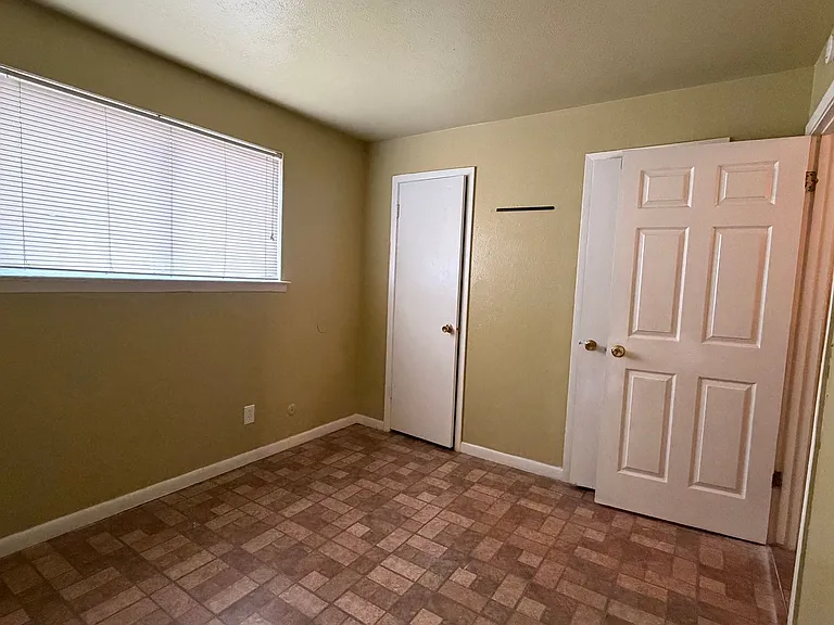 Pleasun Apartments — Photo 9