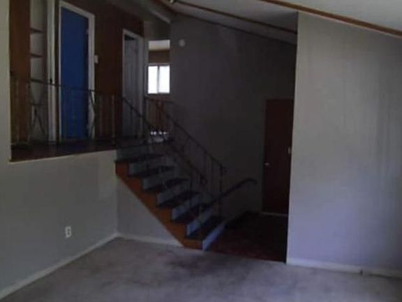 4th image of 10413 Baron Dr