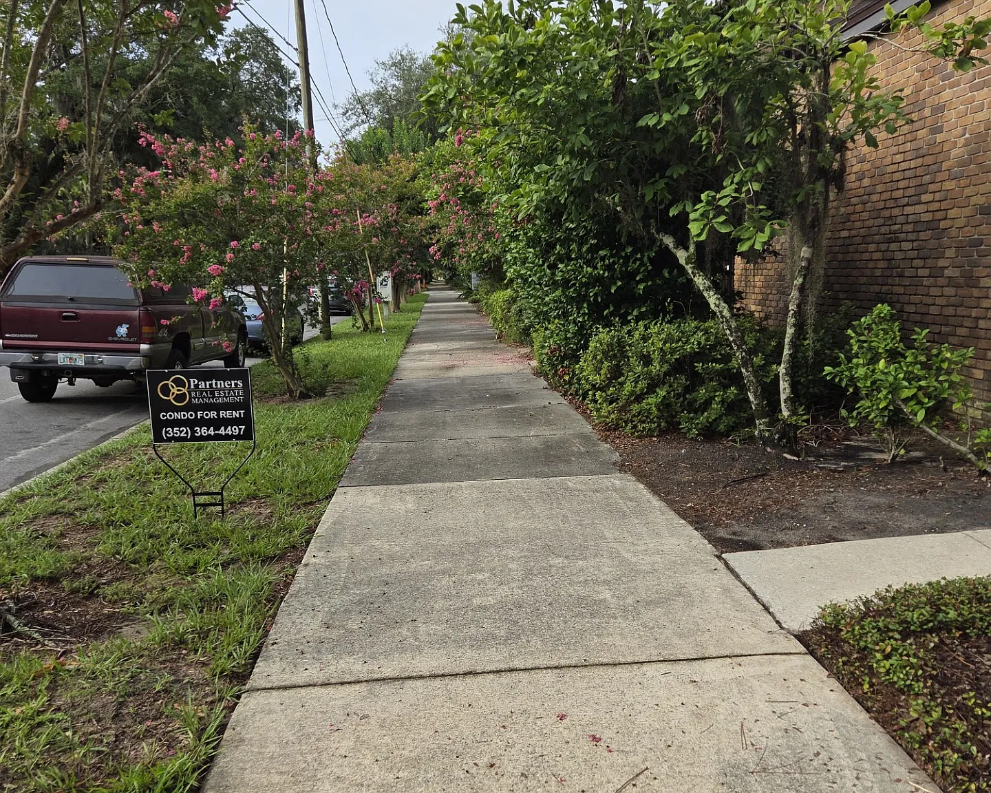 2 bed, 2.5 bath, 2042 sqft, $2,600 — Photo 3