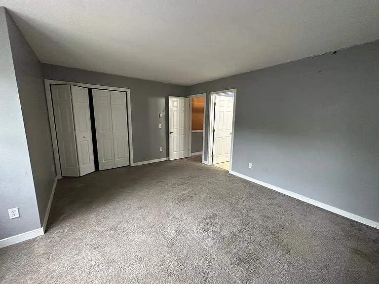 1 Salem Pl — Photo 12