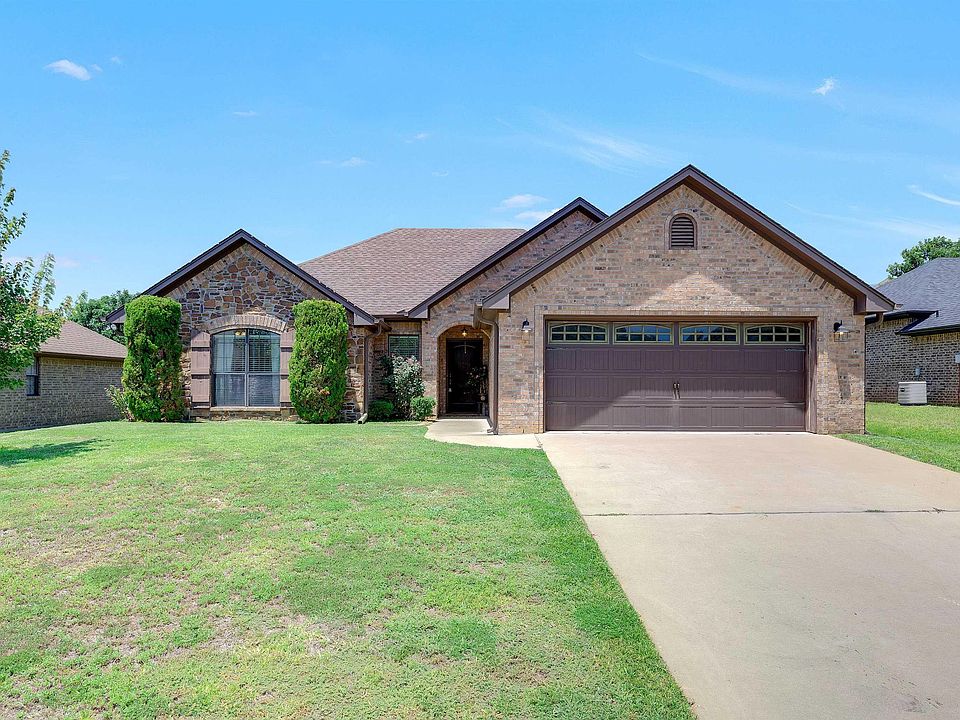 1st image of 11218 Water Oak Dr
