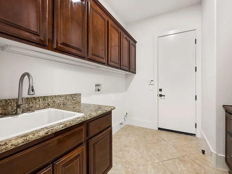 57806 Cantata Dr — Photo 52