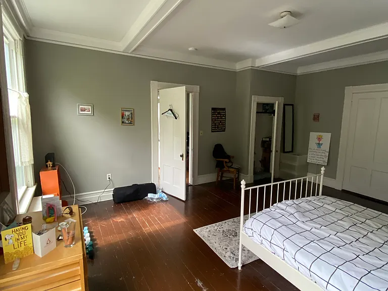 166 Washington St #2E — Photo 4