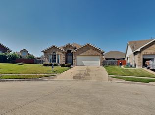 9616 Flowering Spring Trl, Crowley, TX 76036