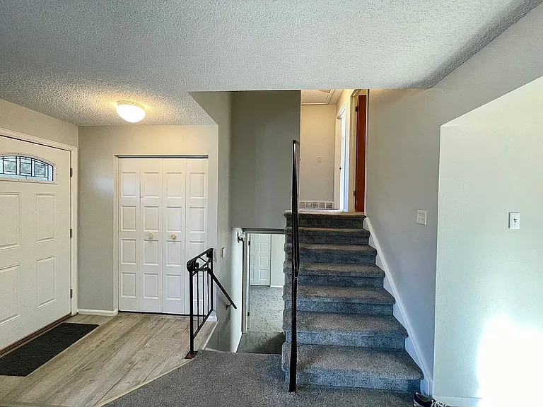 3410 W 17th Street Rd — Photo 6